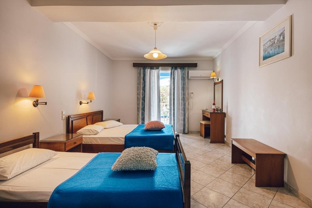 Aparthotel Bluewaves Laganas Esterno foto