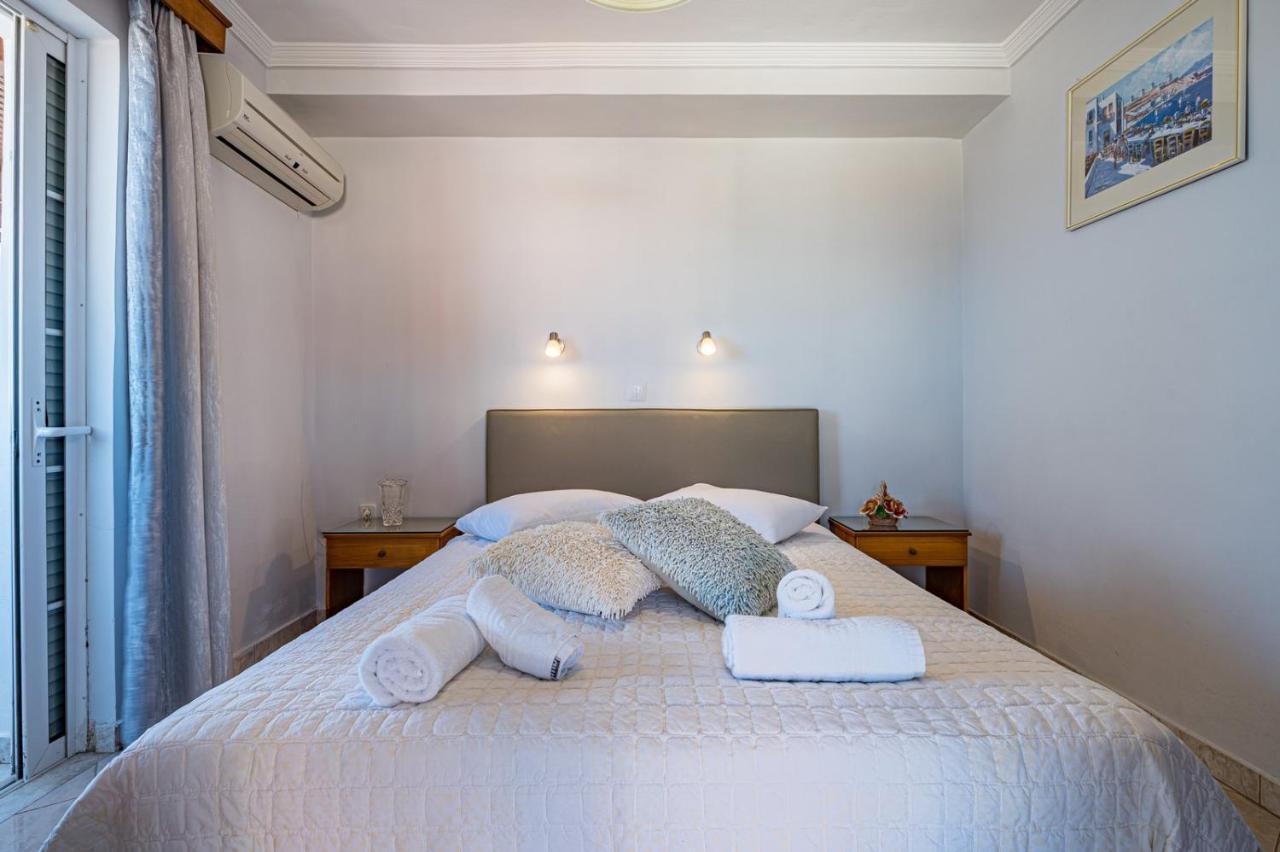 Aparthotel Bluewaves Laganas Esterno foto