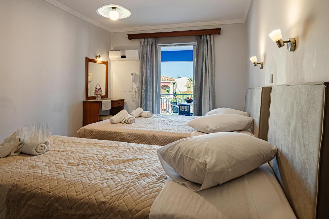Aparthotel Bluewaves Laganas Esterno foto