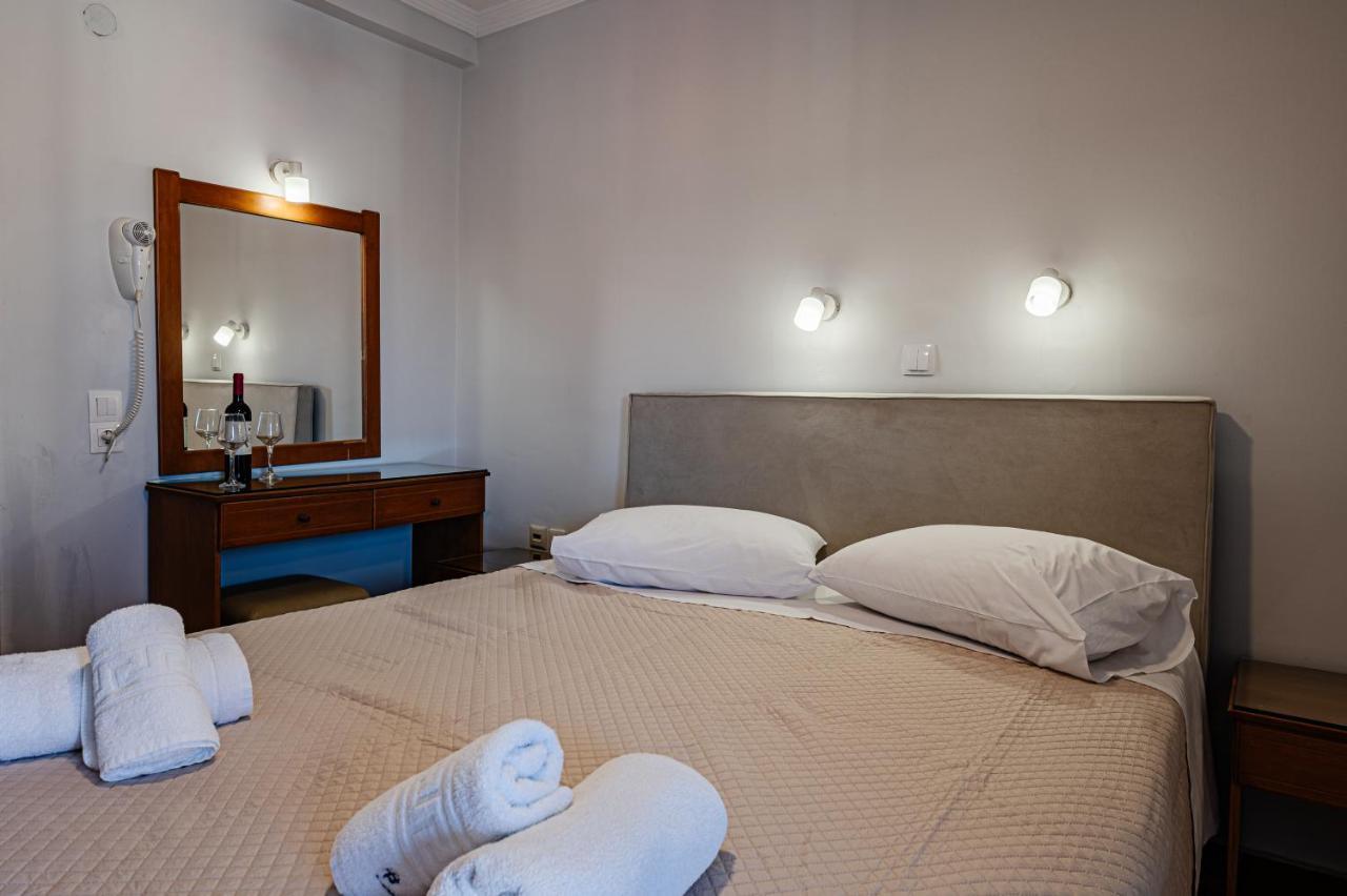 Aparthotel Bluewaves Laganas Esterno foto